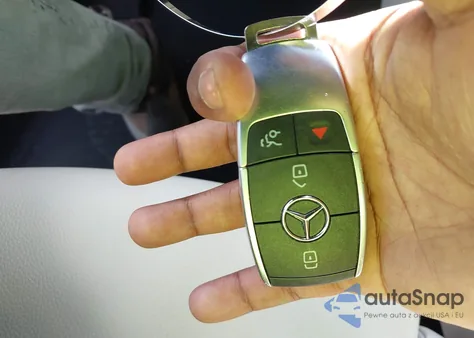 2021 Mercedes-Benz Cla 250 4Matic from USA, damaged, VIN W1K5J4HB9MN212538